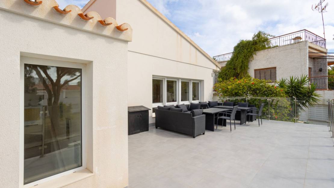 Sale - Villa - Orihuela - Campoamor