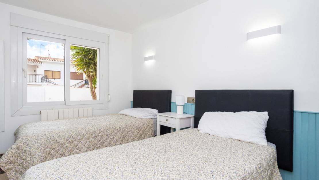 Sale - Villa - Orihuela - Campoamor
