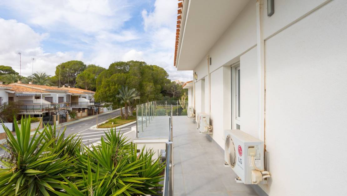Sale - Villa - Orihuela - Campoamor