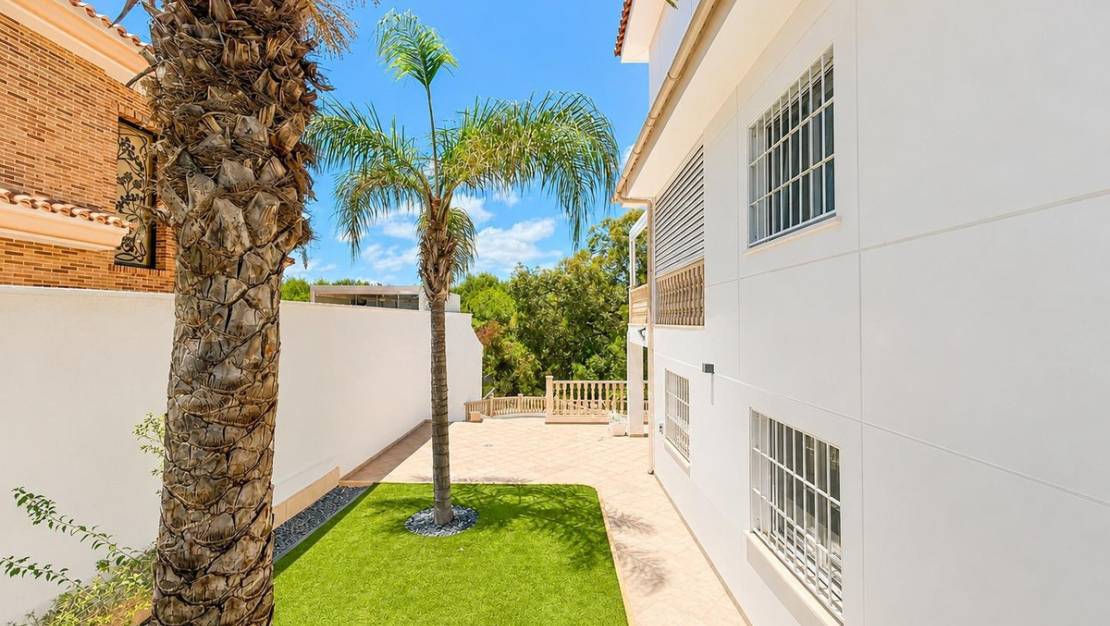 Sale - Villa - Orihuela - Campoamor