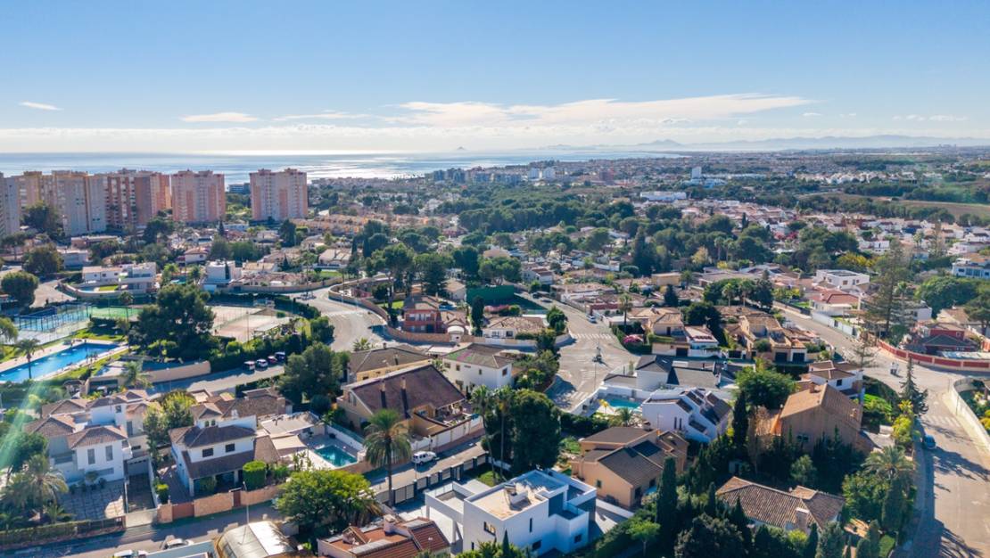 Sale - Villa - Orihuela - Campoamor