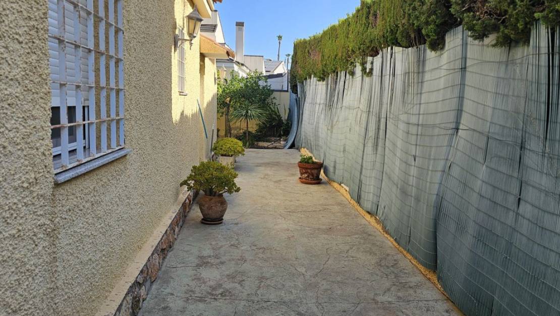 Sale - Villa - Orihuela - Campoamor