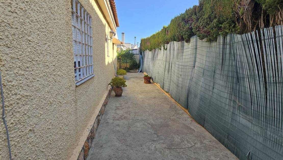 Sale - Villa - Orihuela - Campoamor