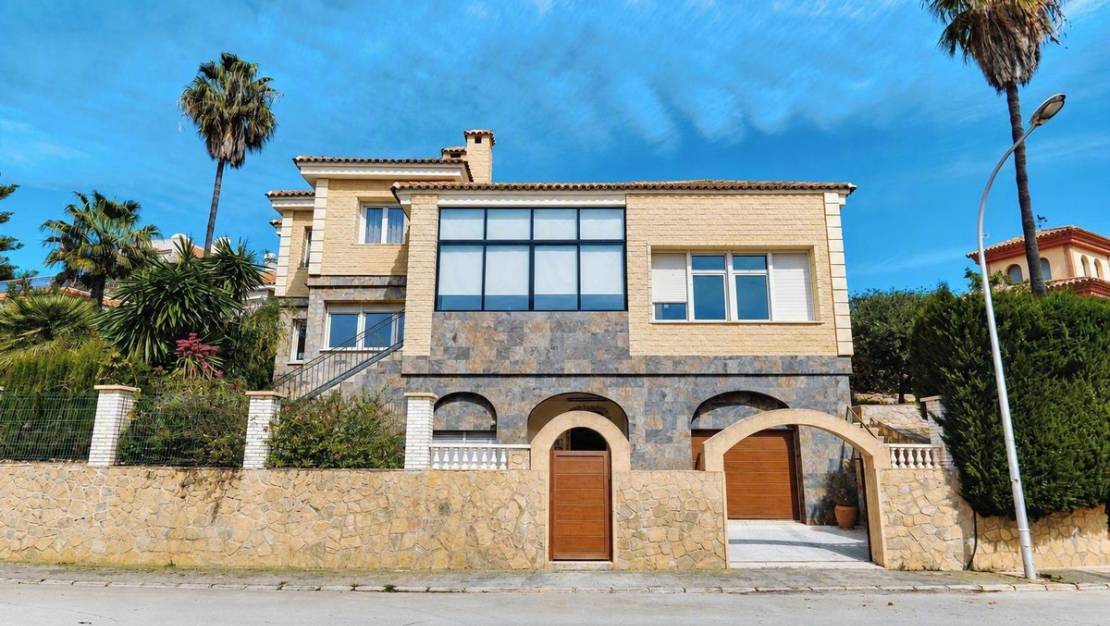 Sale - Villa - Orihuela - Campoamor
