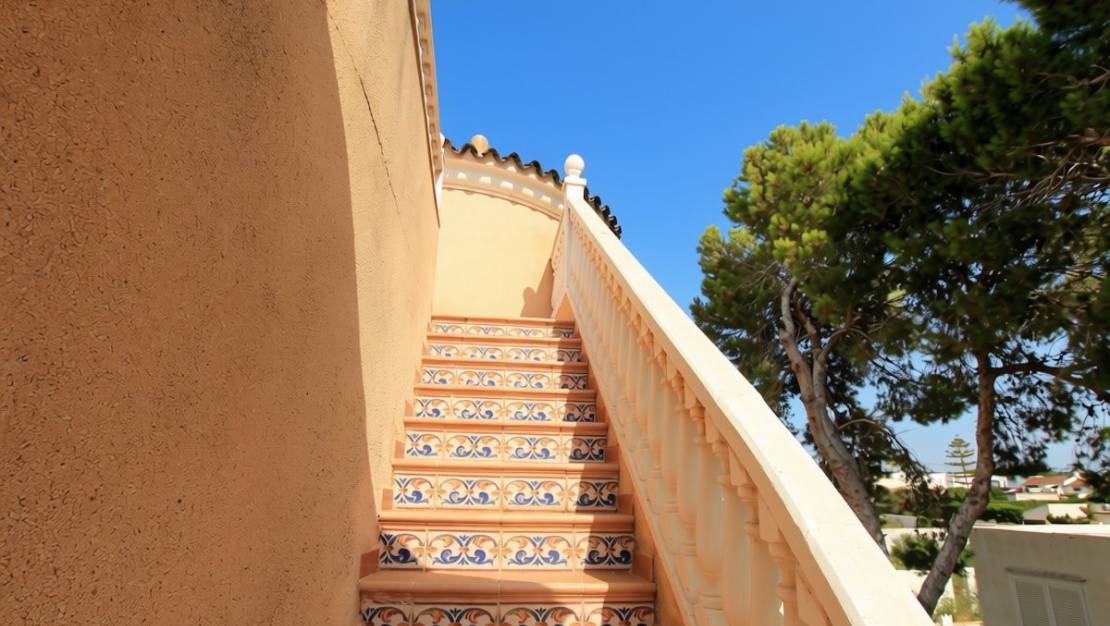 Sale - Villa - Orihuela - Campoamor