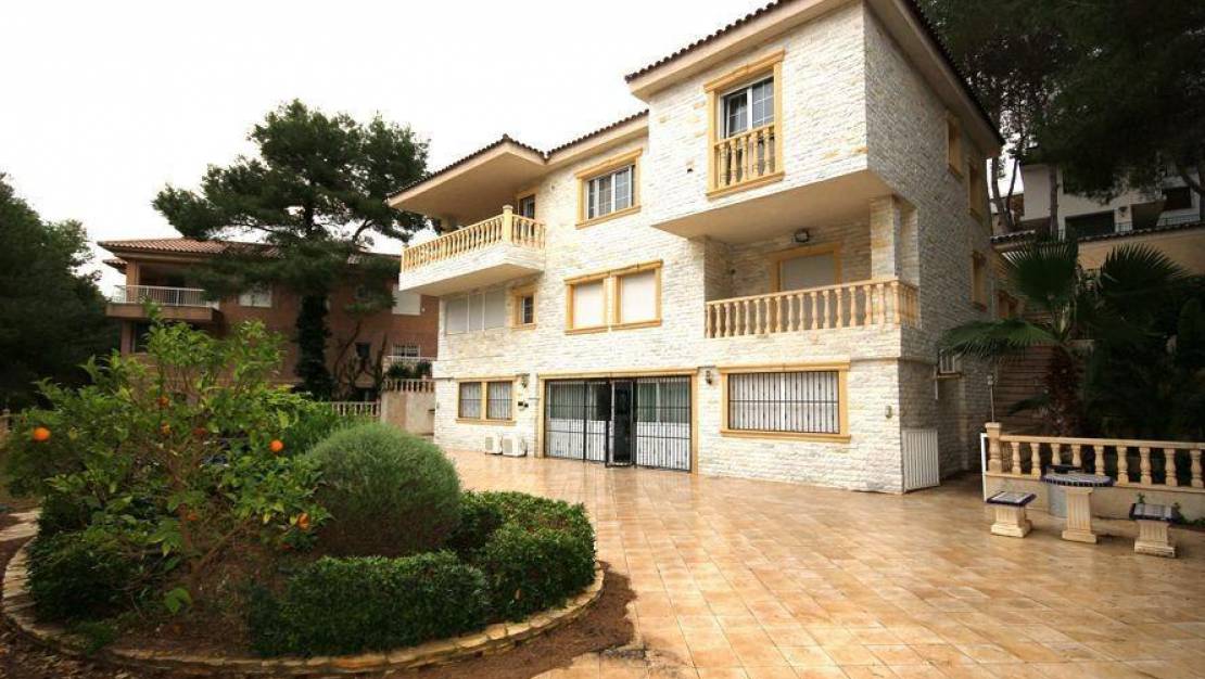 Sale - Villa - Orihuela Costa - Altos de Campoamor