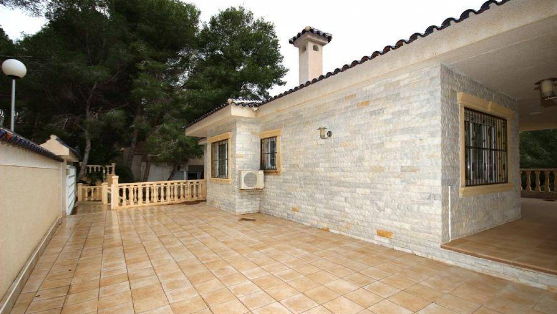 Sale - Villa - Orihuela Costa - Altos de Campoamor