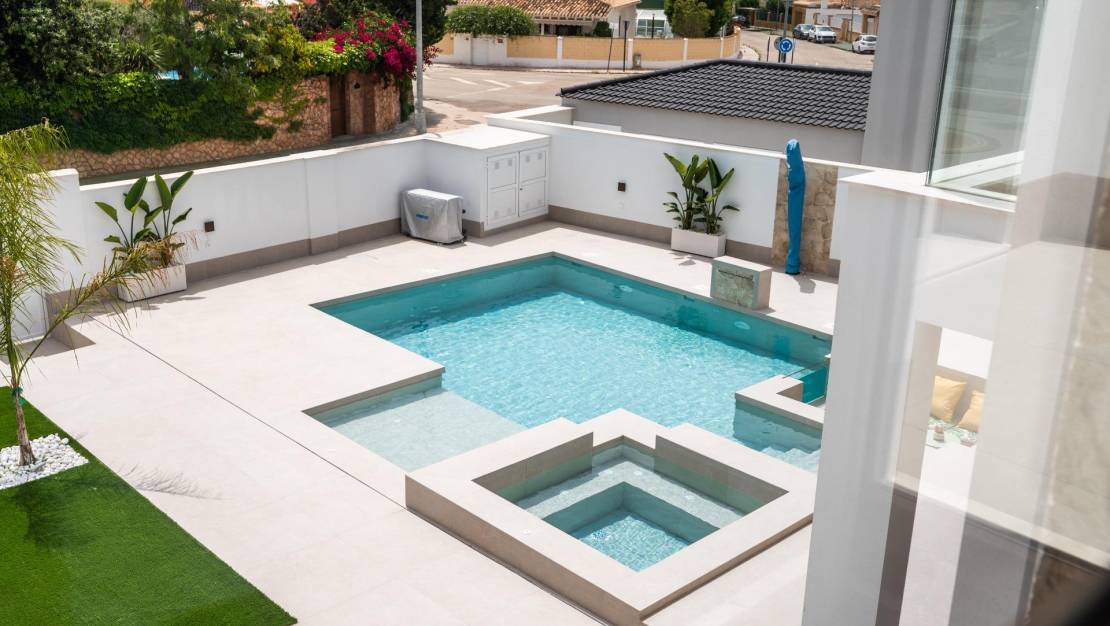 Sale - Villa - Orihuela Costa - Campoamor