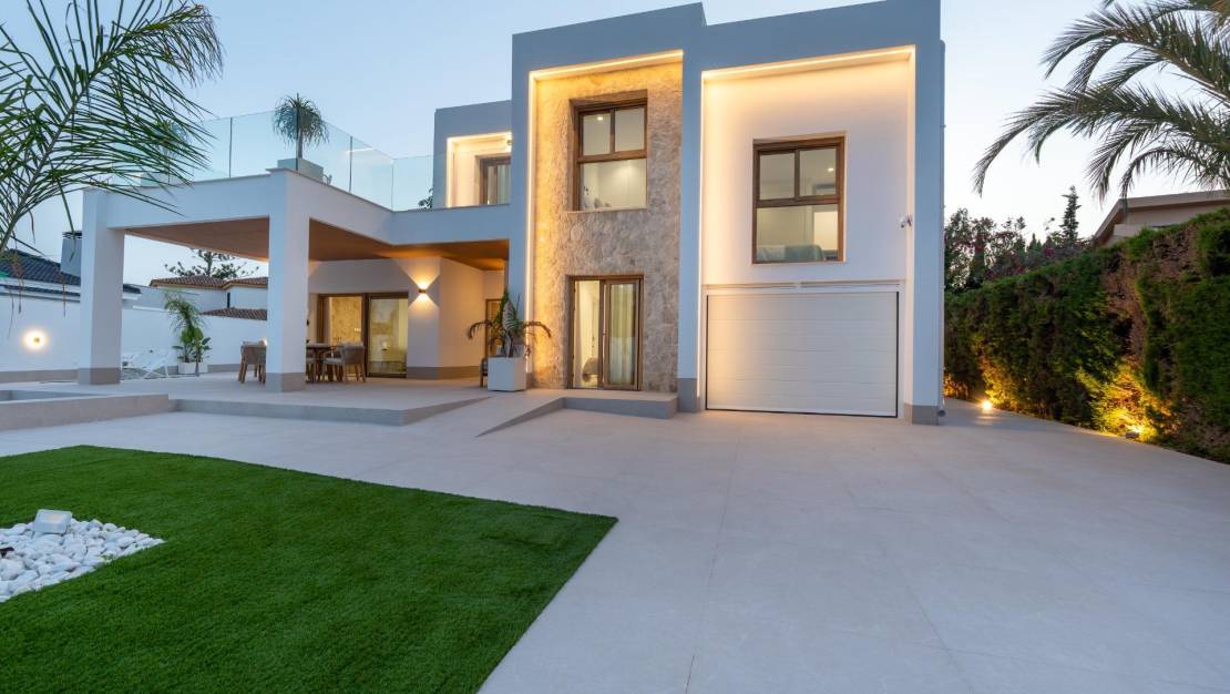 Sale - Villa - Orihuela Costa - Campoamor