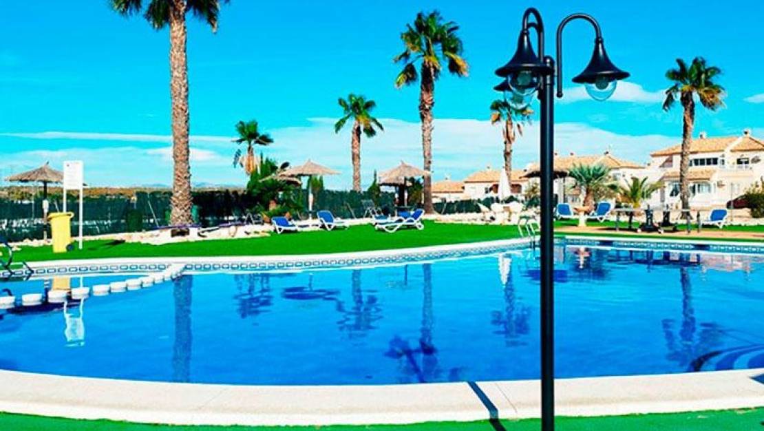 Sale - Villa - Orihuela Costa - La Florida