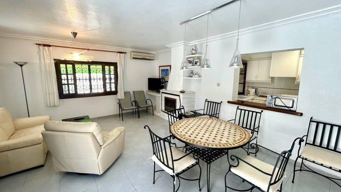 Sale - Villa - Orihuela Costa - La Zenia