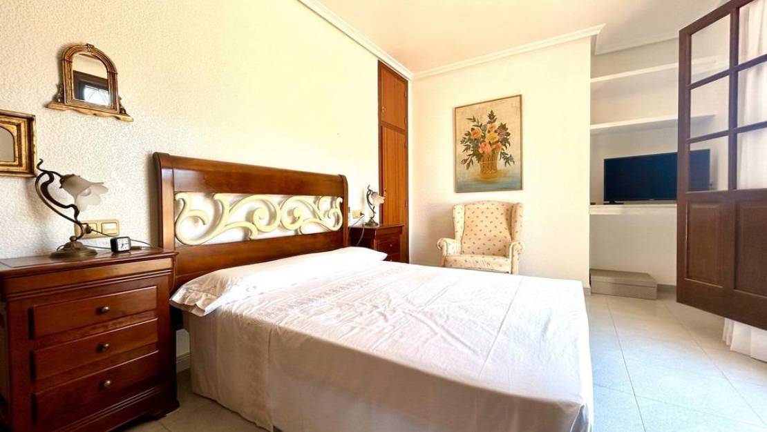 Sale - Villa - Orihuela Costa - La Zenia
