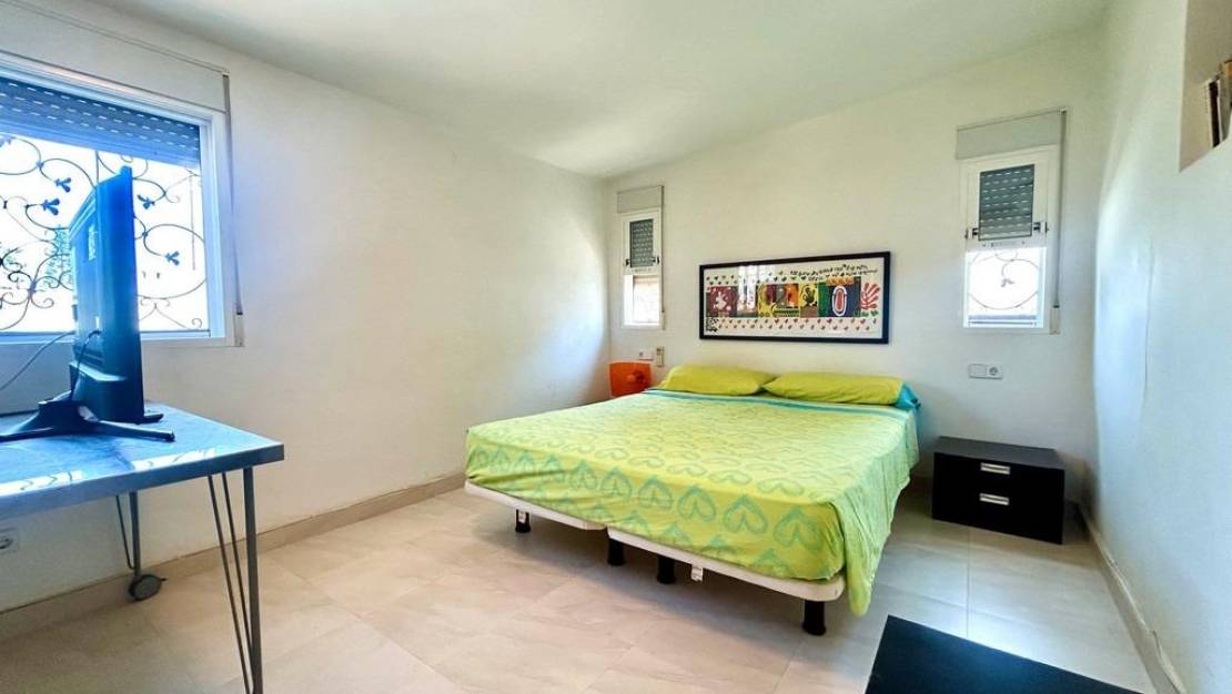 Sale - Villa - Orihuela Costa - La Zenia