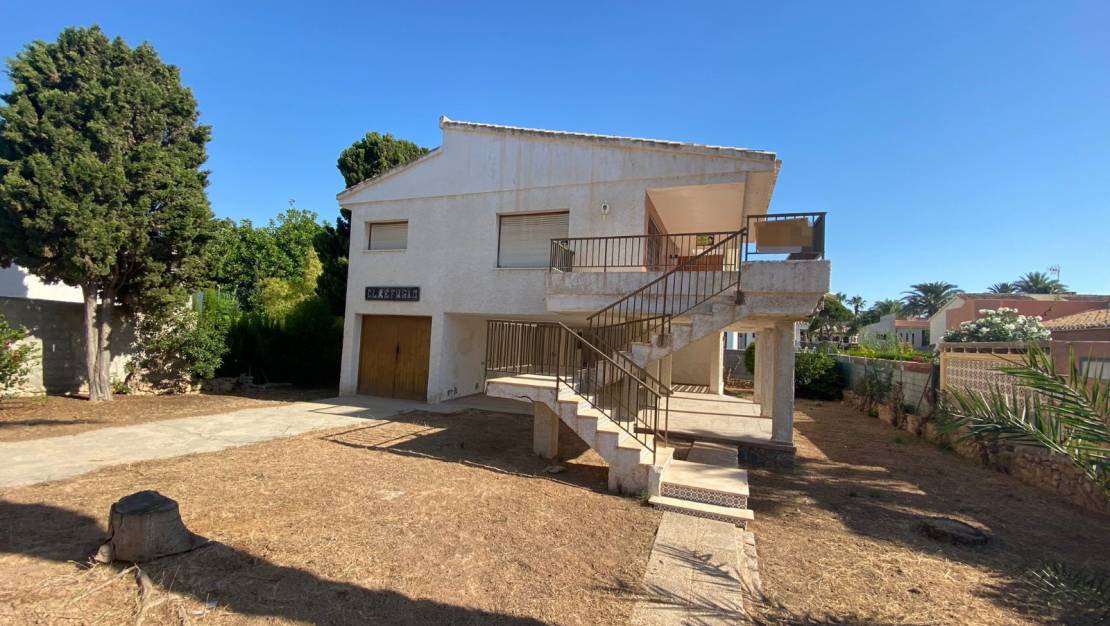 Sale - Villa - Orihuela Costa - La Zenia