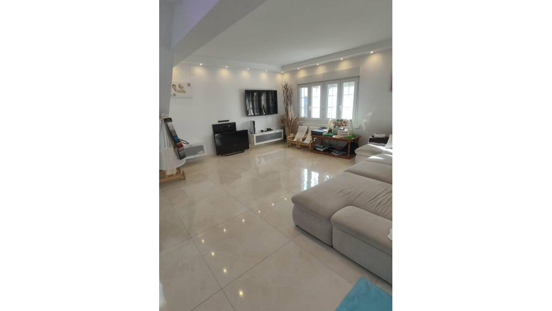 Sale - Villa - Orihuela Costa - La Zenia