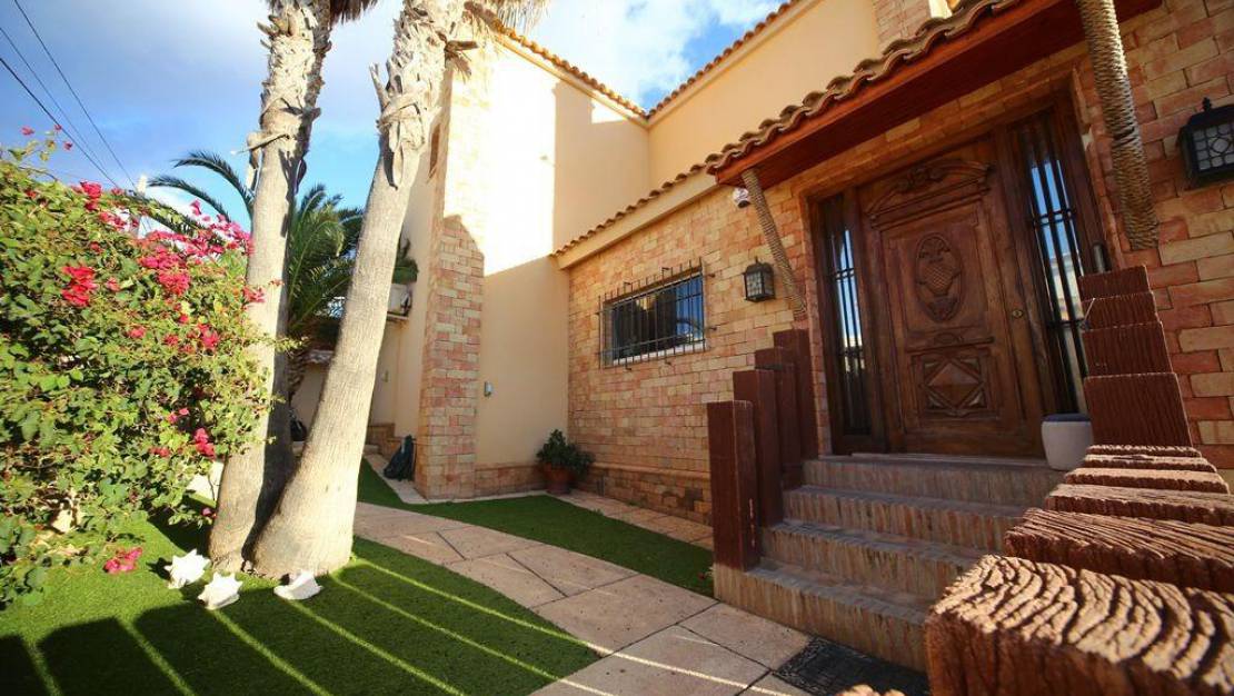 Sale - Villa - Orihuela Costa - Las Filipinas