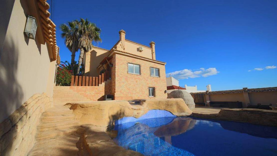 Sale - Villa - Orihuela Costa - Las Filipinas