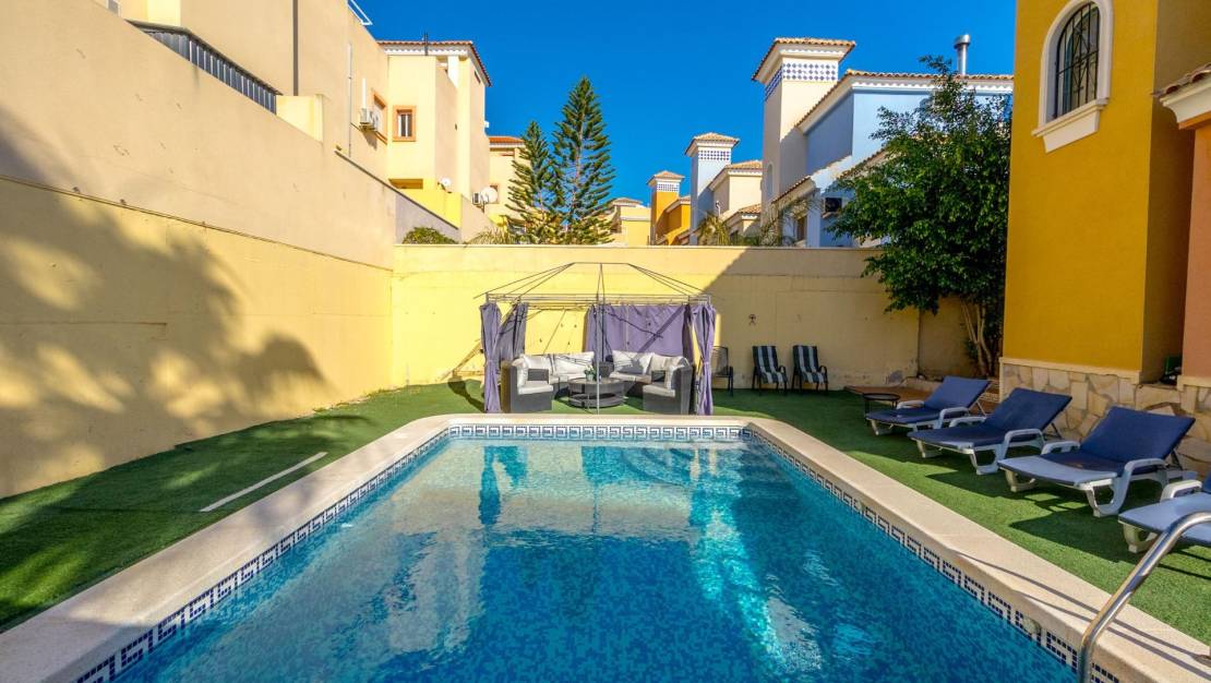 Sale - Villa - Orihuela Costa - Las Filipinas