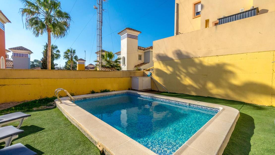 Sale - Villa - Orihuela Costa - Las Filipinas