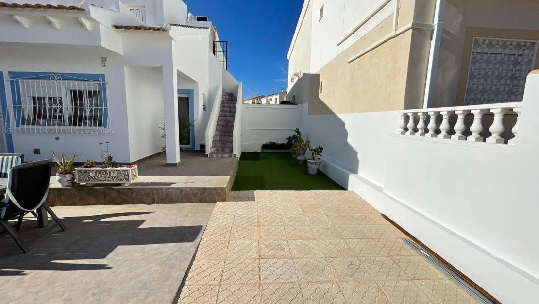 Sale - Villa - Orihuela Costa - Las Mimosas