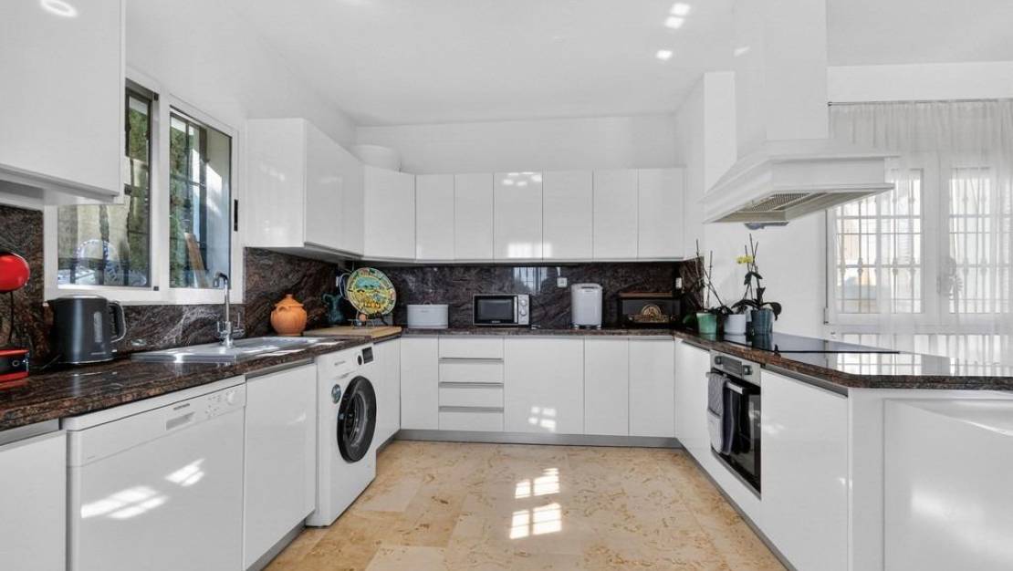 Sale - Villa - Orihuela Costa - Las Ramblas