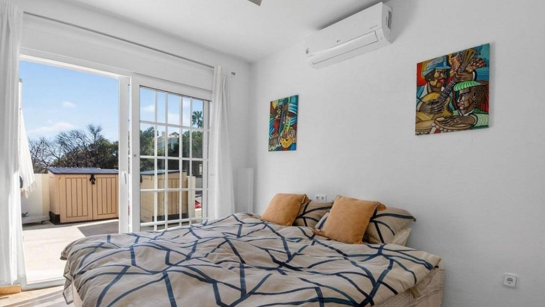 Sale - Villa - Orihuela Costa - Las Ramblas