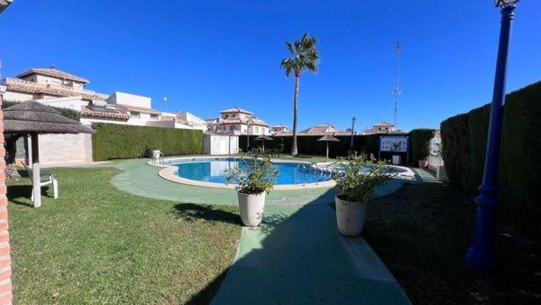 Sale - Villa - Orihuela Costa - Lomas de Cabo Roig