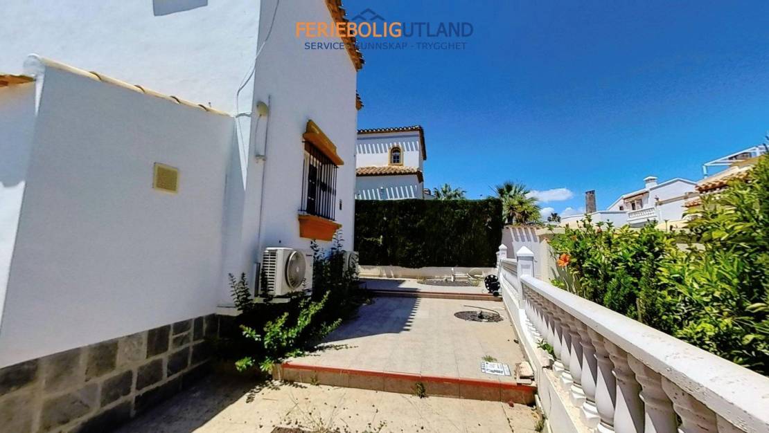 Sale - Villa - Orihuela Costa - Los Dolses