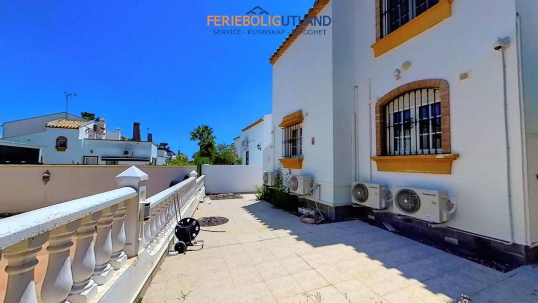 Sale - Villa - Orihuela Costa - Los Dolses