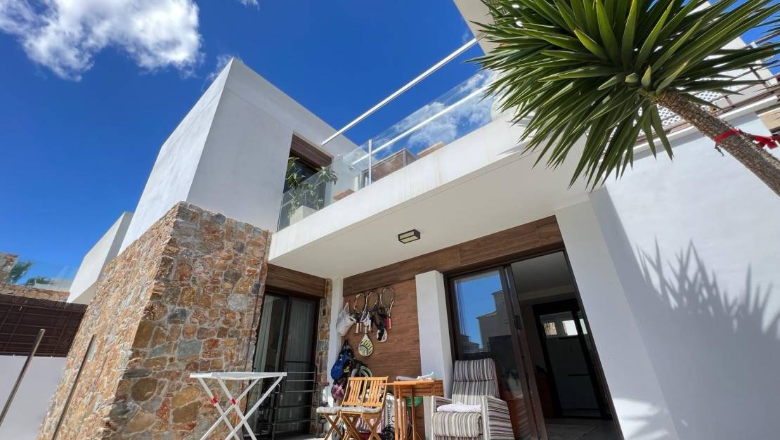 Sale - Villa - Orihuela Costa - Montezenia