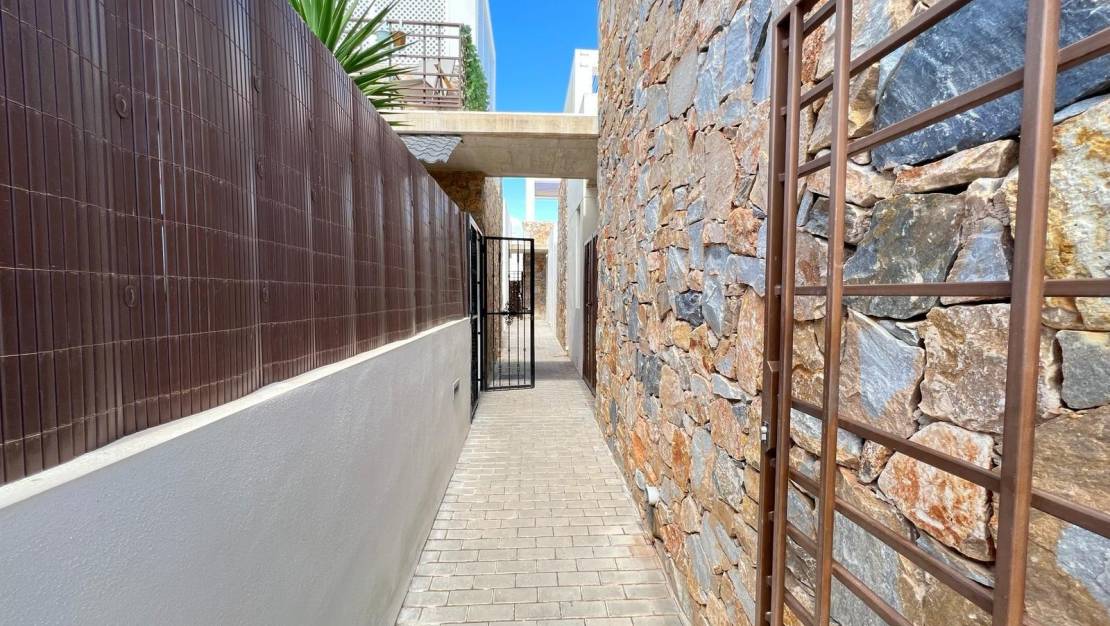 Sale - Villa - Orihuela Costa - Montezenia