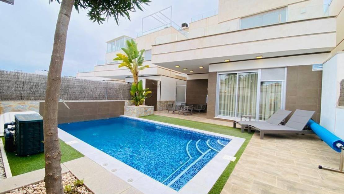 Sale - Villa - Orihuela Costa - Montezenia