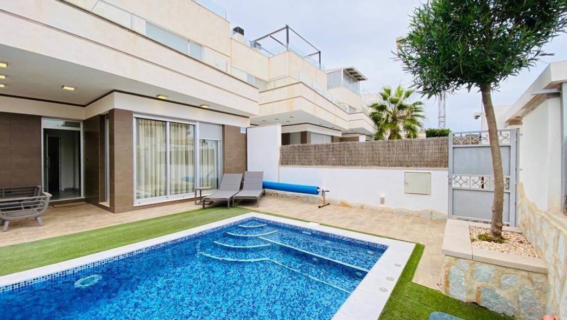 Sale - Villa - Orihuela Costa - Montezenia