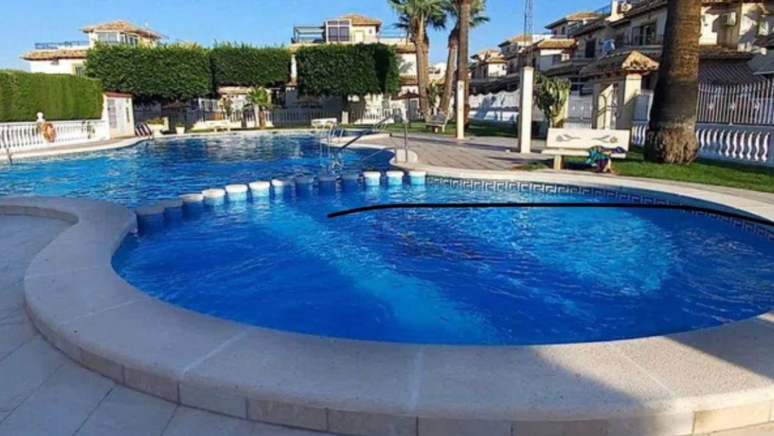 Sale - Villa - Orihuela Costa - Playa Flamenca