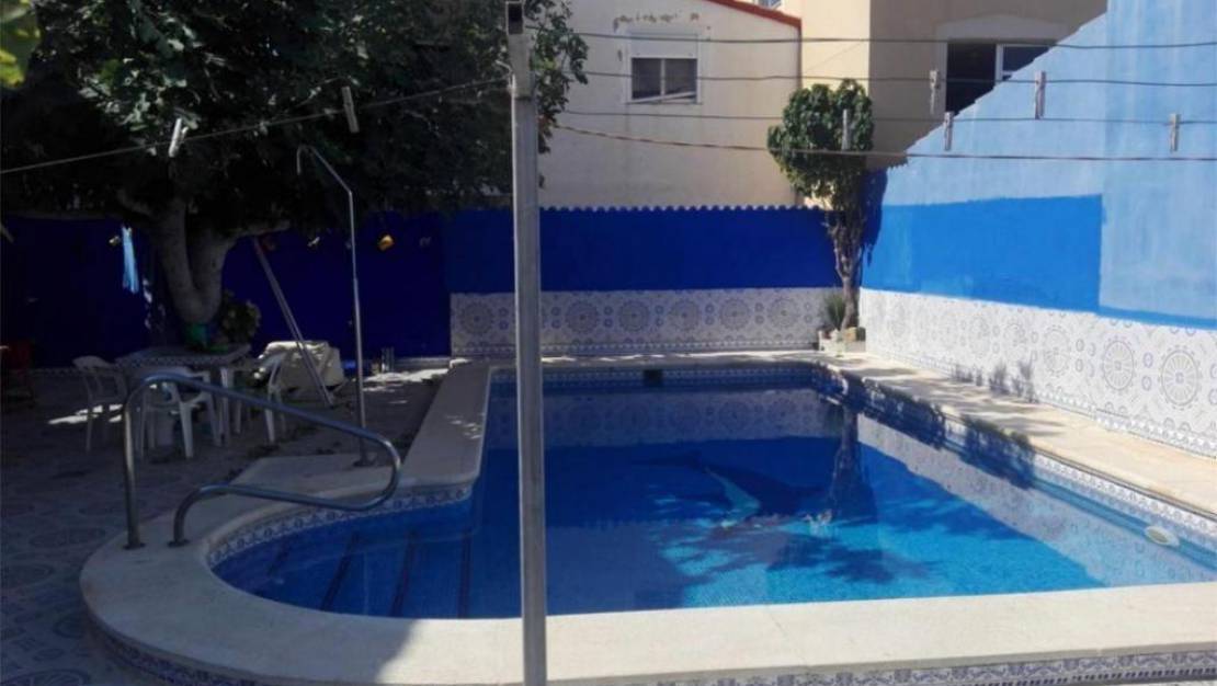 Sale - Villa - Orihuela Costa - Punta Prima