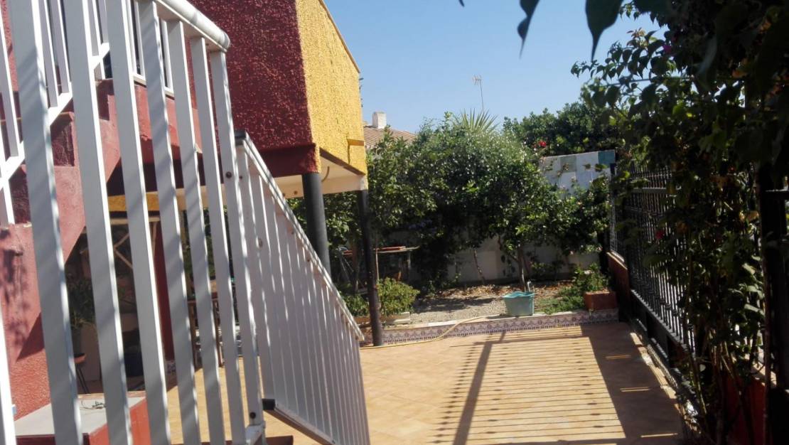 Sale - Villa - Orihuela Costa - Punta Prima