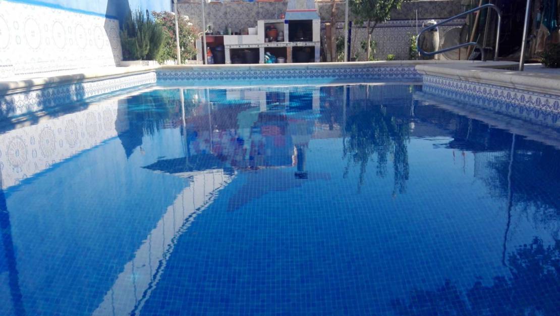 Sale - Villa - Orihuela Costa - Punta Prima