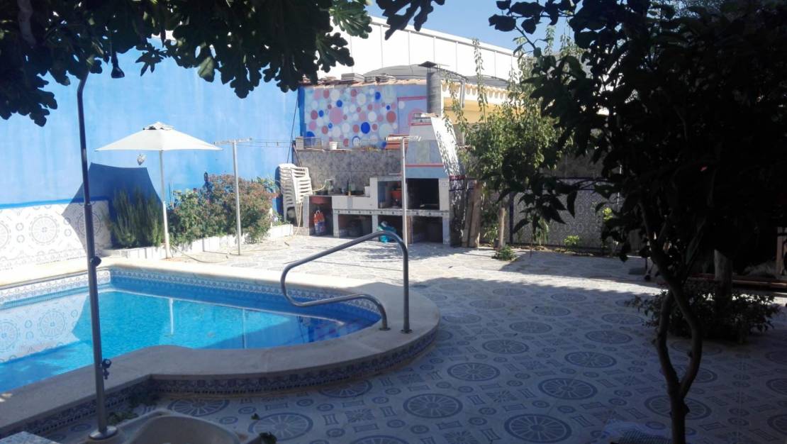 Sale - Villa - Orihuela Costa - Punta Prima