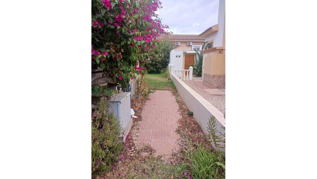 Sale - Villa - Orihuela Costa - Punta Prima