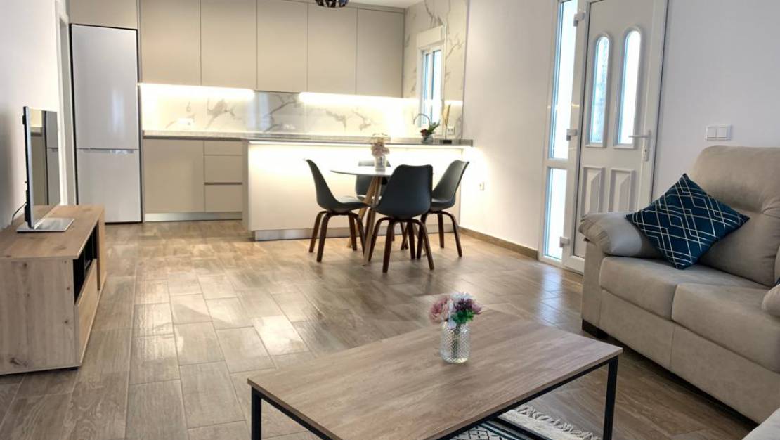 Sale - Villa - Orihuela Costa - Villamartín