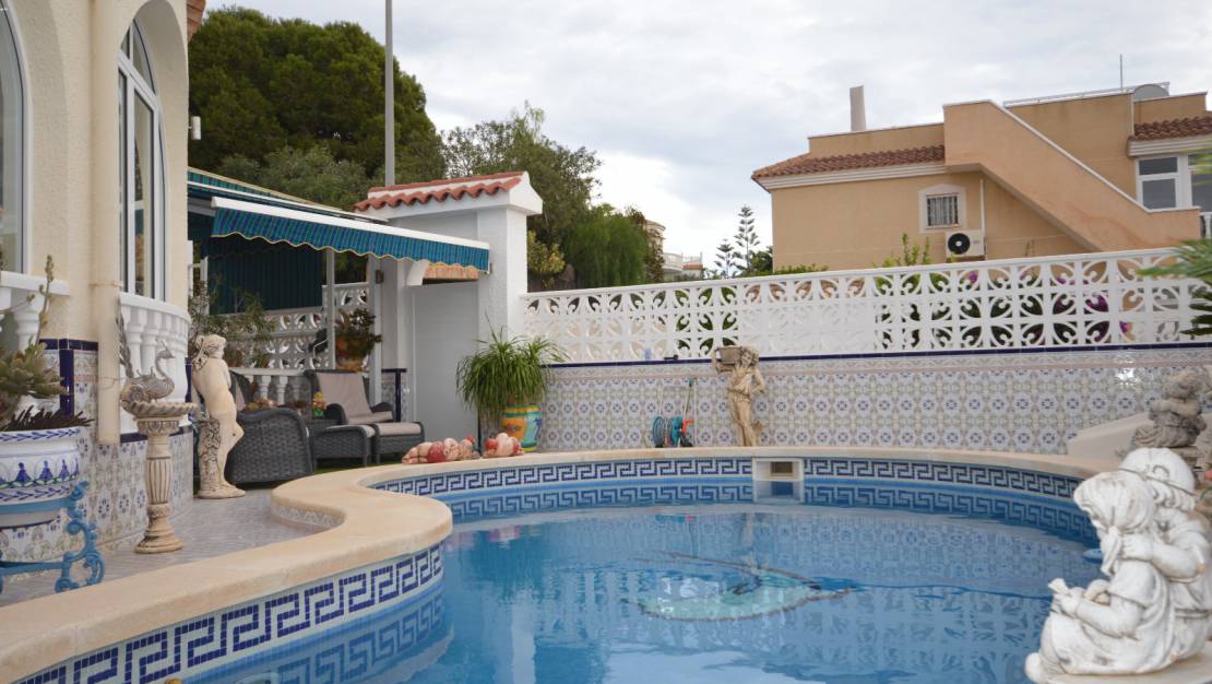 Sale - Villa - Orihuela Costa