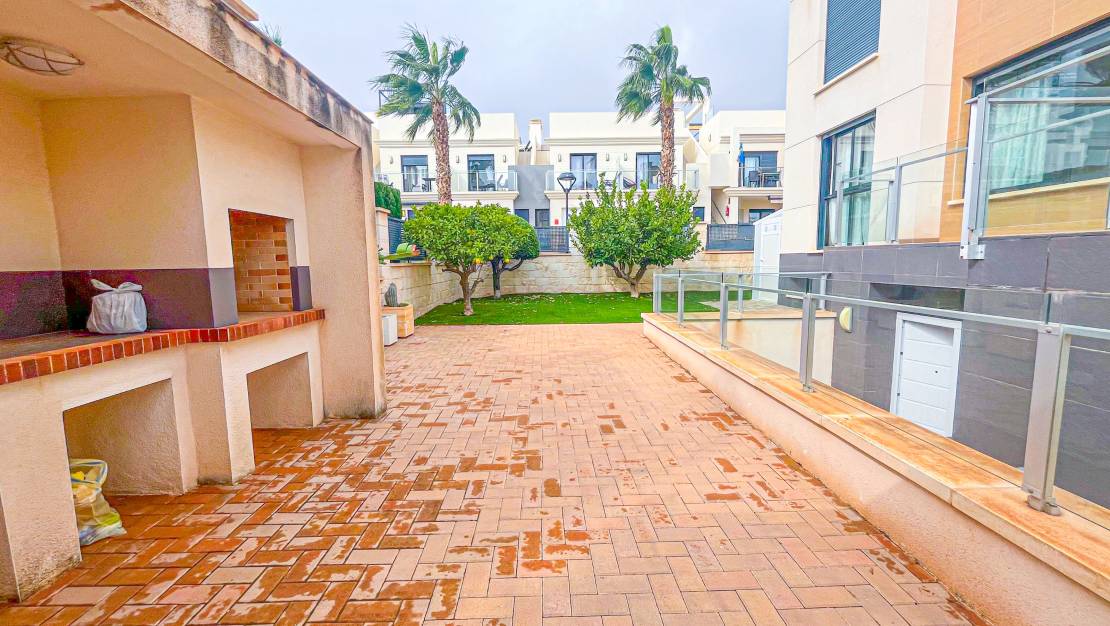 Sale - Villa - Orihuela Costa