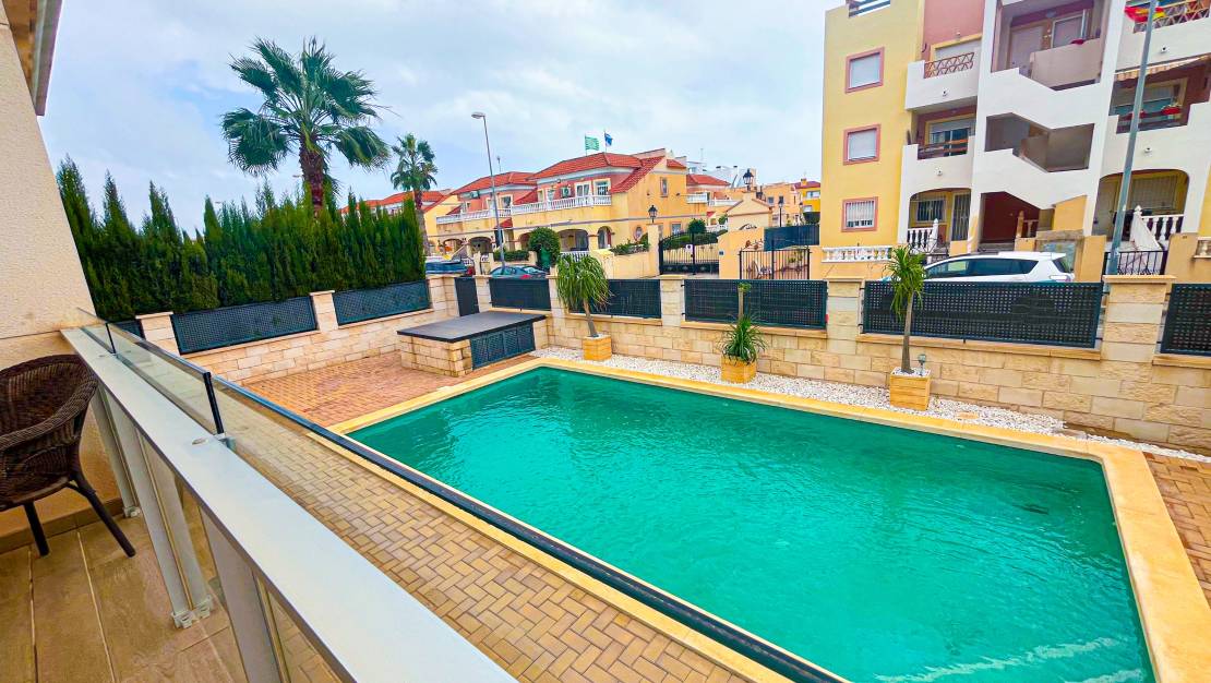 Sale - Villa - Orihuela Costa