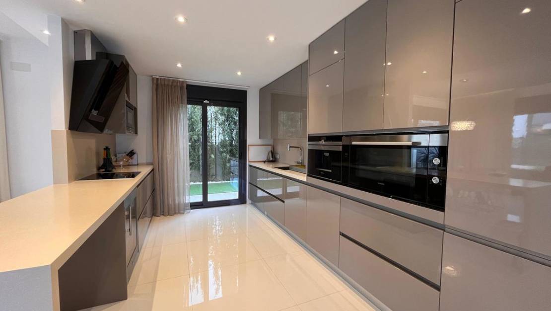 Sale - Villa - Orihuela - Dehesa de Campoamor