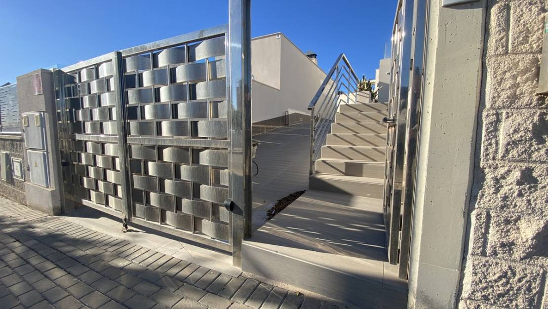 Sale - Villa - Orihuela - Dehesa de Campoamor