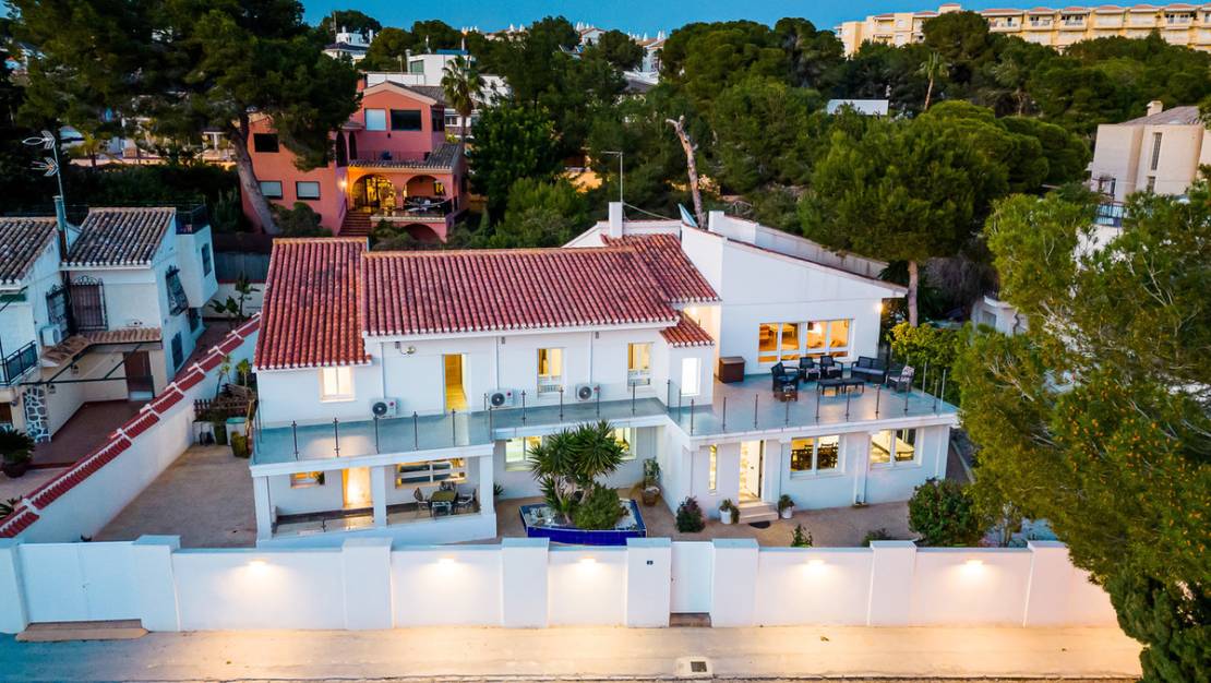 Sale - Villa - Orihuela - Dehesa de Campoamor