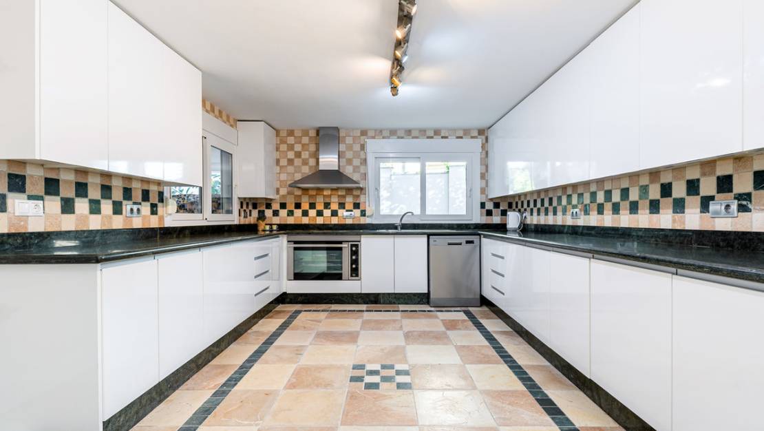 Sale - Villa - Orihuela - Dehesa de Campoamor