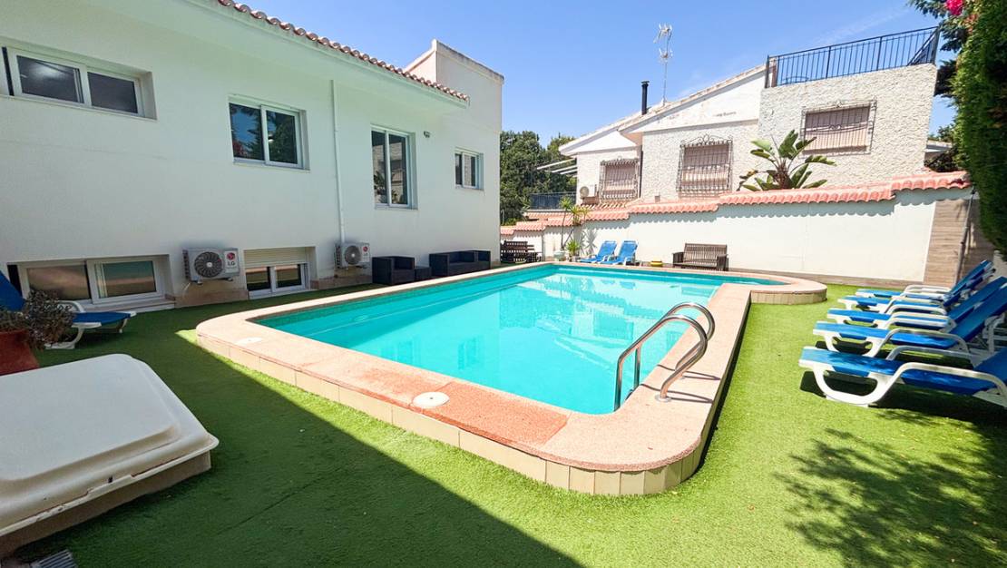 Sale - Villa - Orihuela - Dehesa de Campoamor