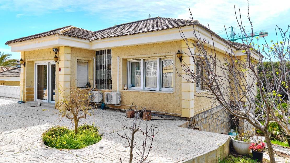 Sale - Villa - Orihuela - Dehesa de Campoamor