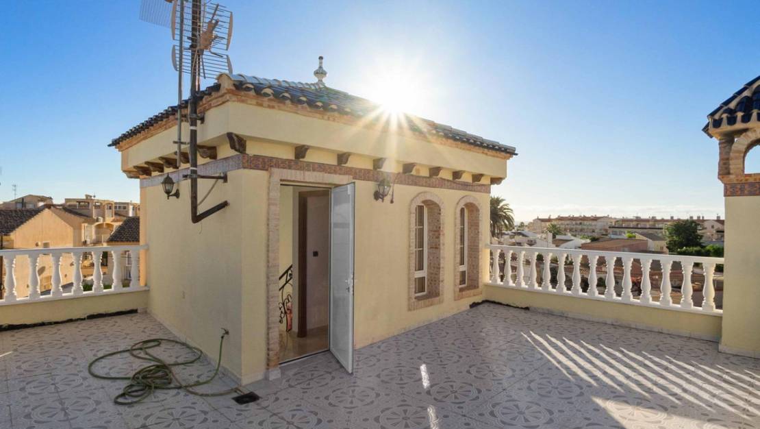 Sale - Villa - Orihuela - La Florida